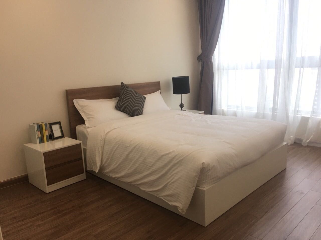 Luxury Vinhomes Căn hộ *